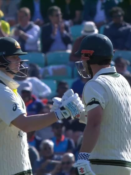 Four - Travis Head - Australia vs India
