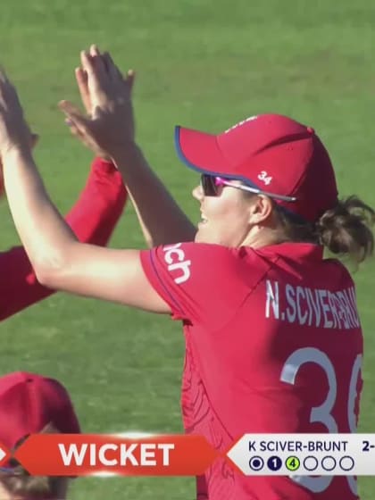 Fatima Sana Khan - Wicket - England vs Pakistan