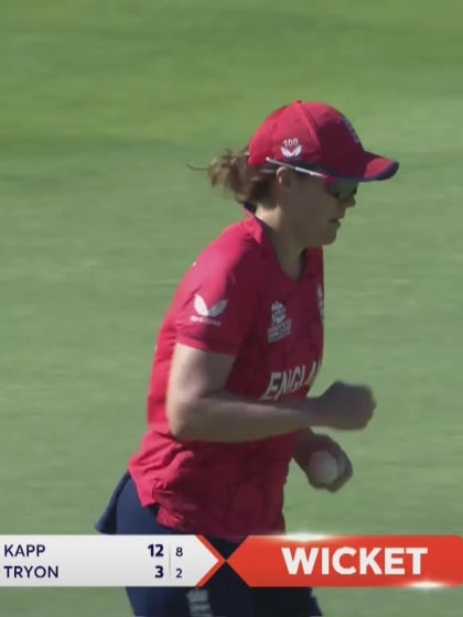 Chloe Tryon - Wicket - England vs South Africa