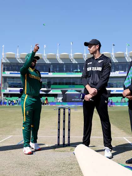 Mitchell Santner wins the toss for New Zealand | SA v NZ | Champions Trophy 2025