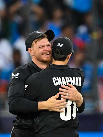 Glenn Phillips does it again | IND v NZ | Champions Trophy 2025