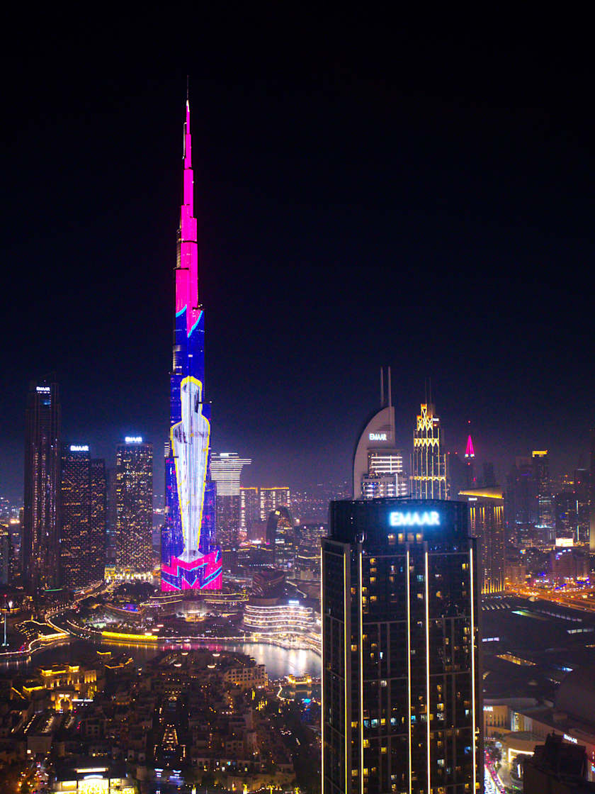 A dazzling display at Burj Khalifa as UAE welcomes Women's T20 World Cup 2024